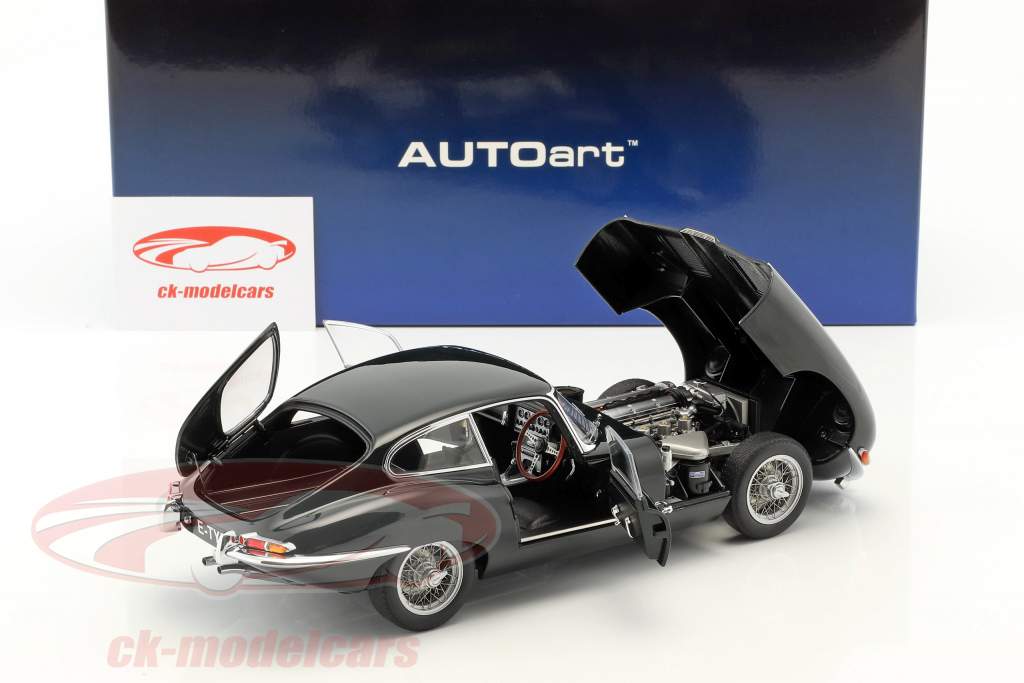 オートアート1/18 ジャガー XKRクーペ オートアート 1/18 ジャガー XKR クーペ (模型) 価格比較 - 価格.com