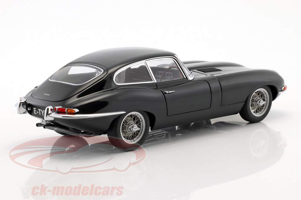 ジャガーE-タイプシリーズ1 3.8クーペ1961年グリーンオートアート1時18分