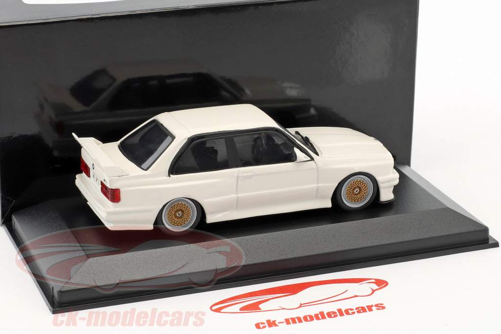 BMW M3 (E30) Sport Evolution 白 1:43 Minichamps / 偽 オーバーパック