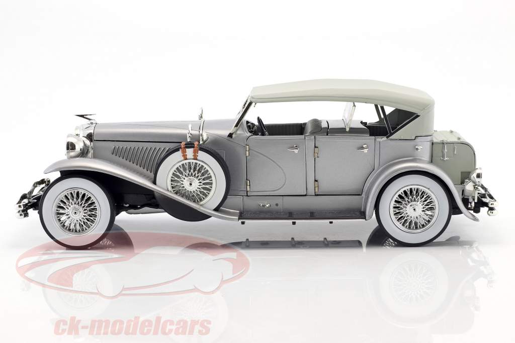 Duesenberg II SJ argento 1:18 Greenlight