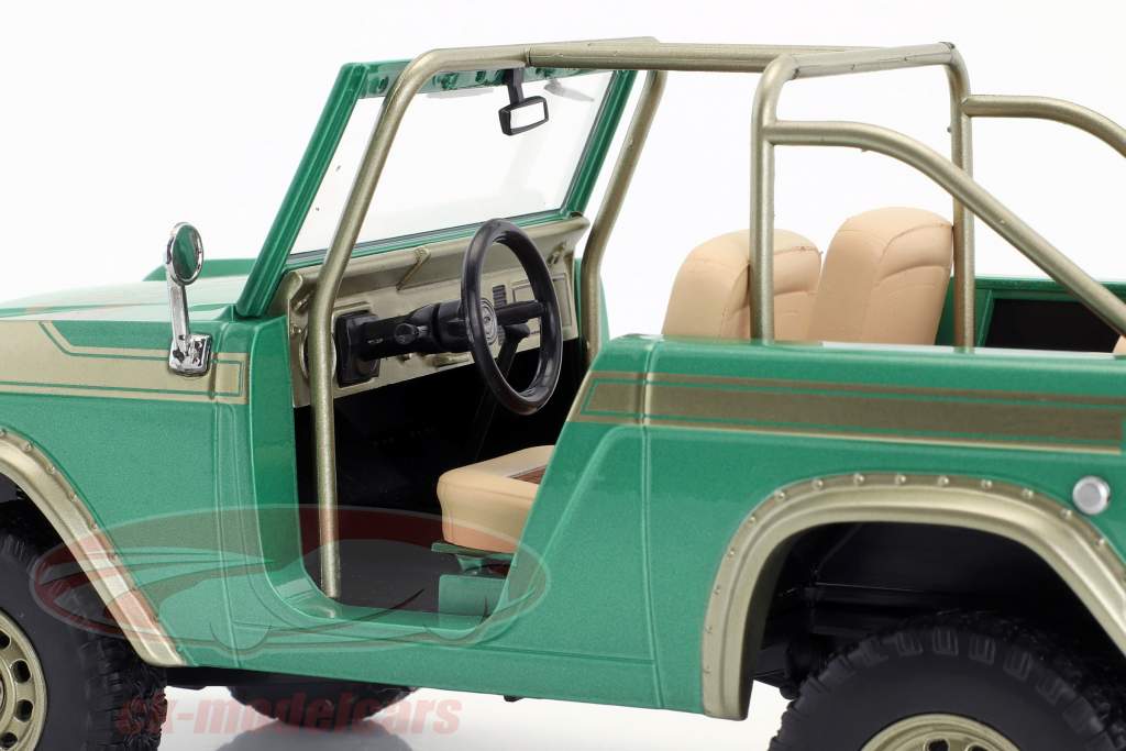 Ford Bronco Год постройки 1976 ТВ-шоу Gas Monkey Garage (с 2012) зеленый 1:18 Greenlight