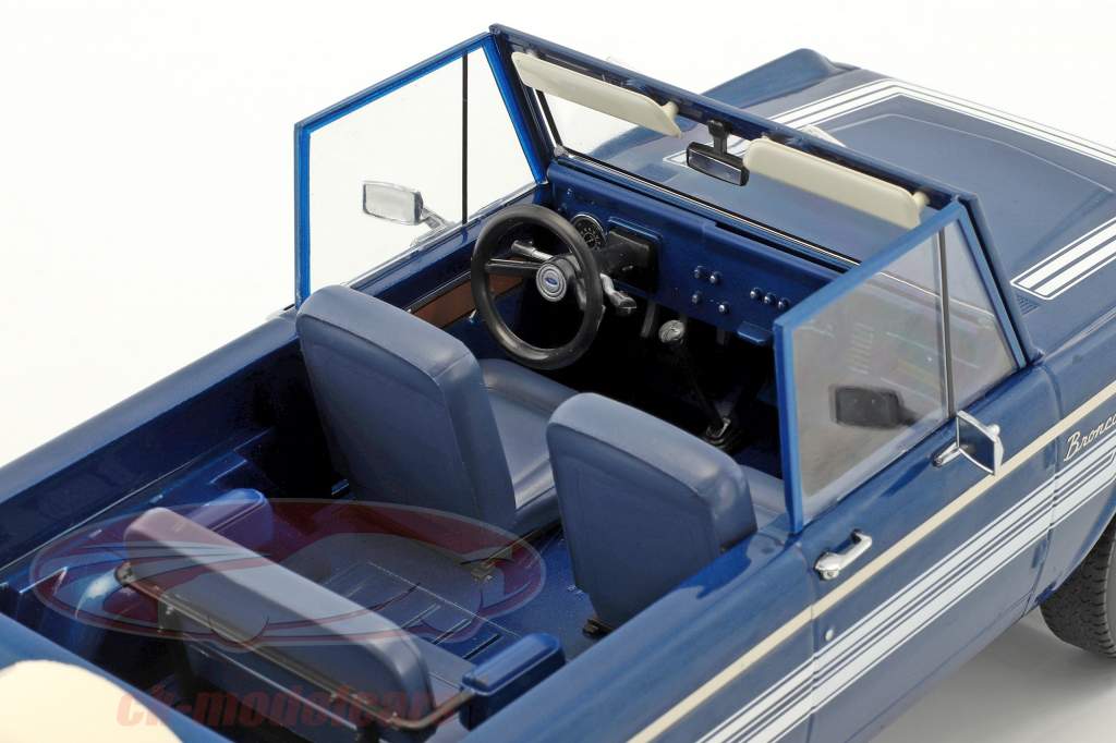Ford Bronco Explorer Bouwjaar 1976 blauw / wit 1:18 Greenlight