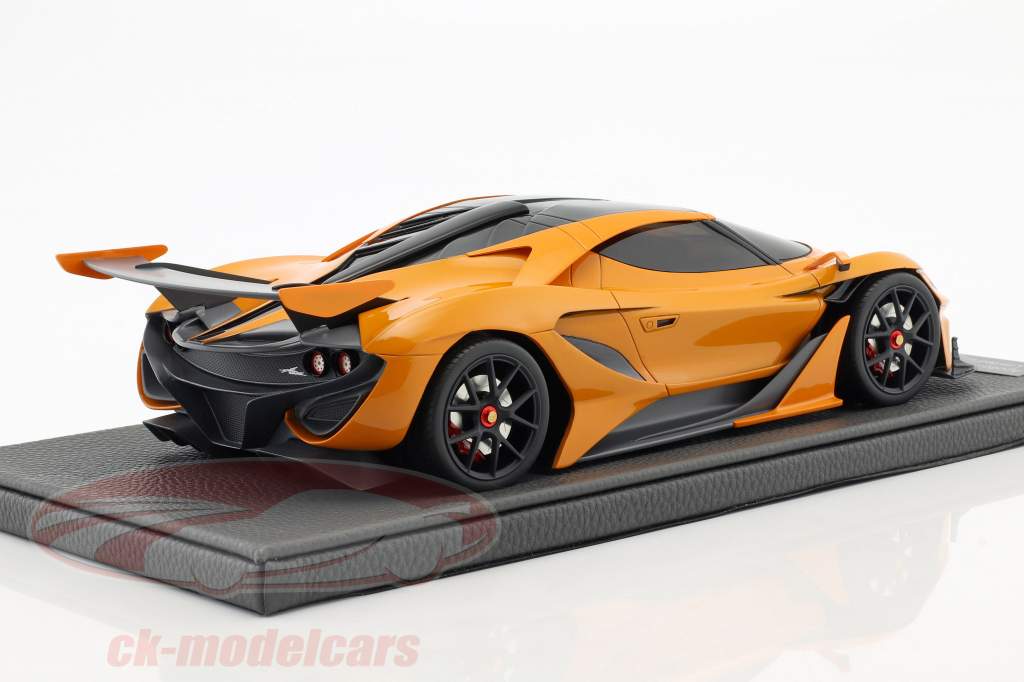 Apollo Arrow 建造年份 2016 橙 1:18 TopMarques