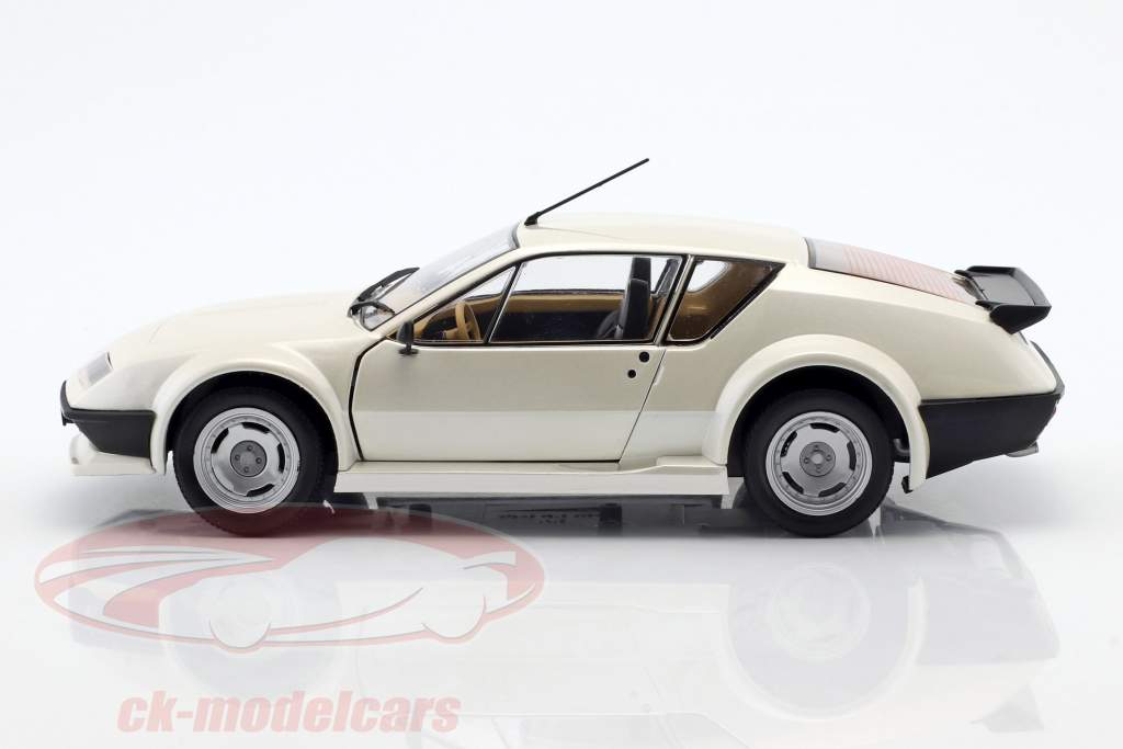 Renault Alpine A310 Pack GT Bouwjaar 1983 wit 1:18 Solido