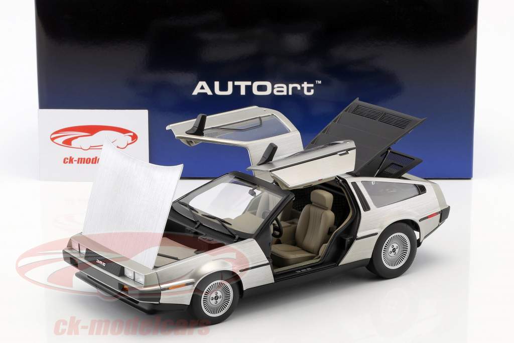 DeLorean DMC-12 année de construction 1981 terne argent 1:18 AUTOart