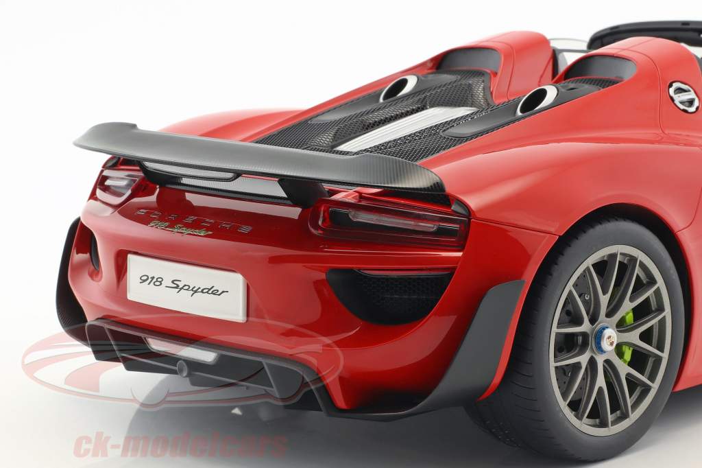 Porsche 918 Spyder Weissach pacchetto anno di costruzione 2013 guardie rosso 1:12 AUTOart