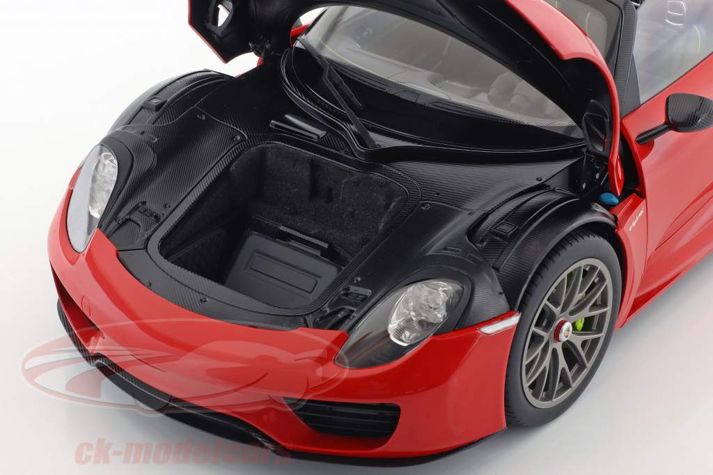 Porsche 918 Spyder Weissach pacote ano de construção 2013 guardas vermelho 1:12 AUTOart
