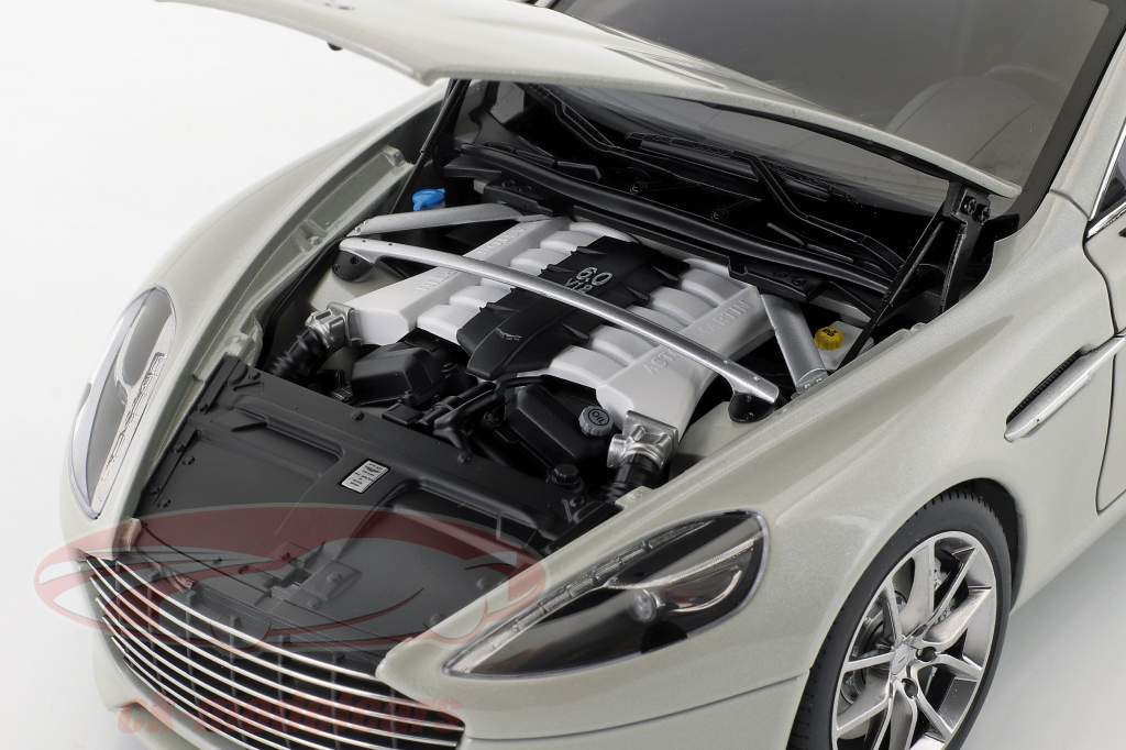 Aston Martin Rapide S année 2015 argent 1:18 AUTOart