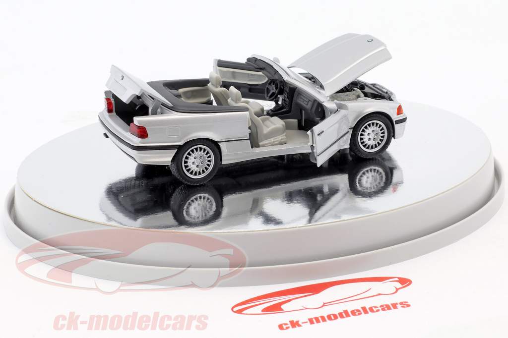 BMW 3er (E36) Cabriolet Год постройки 1993 – 1996 серебро металлический с белый интерьер 1:43 Schabak