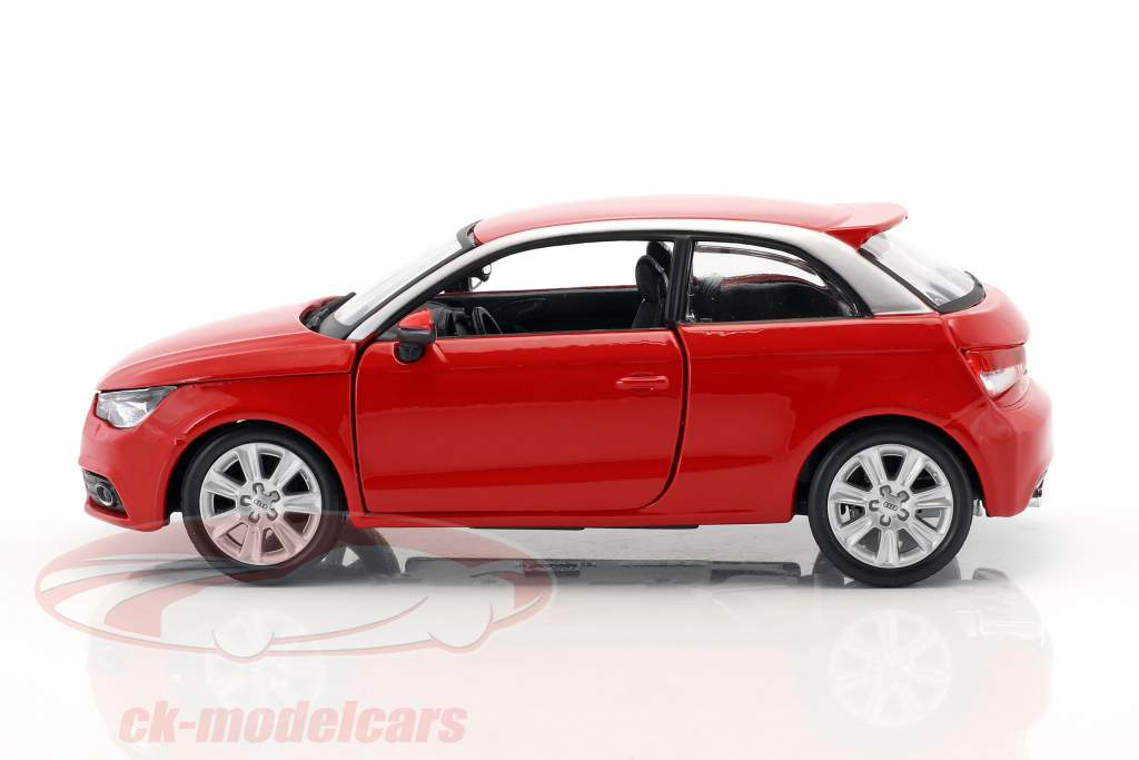 Audi A1 (8X) vermelho 1:24  Bburago