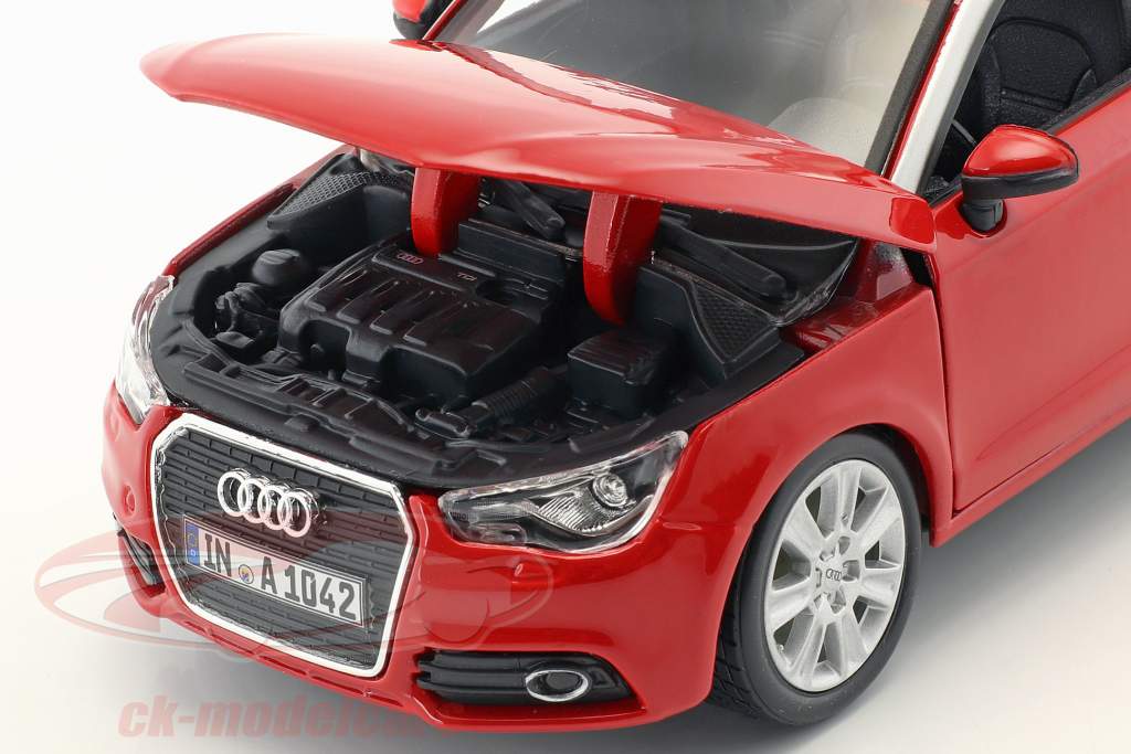 Audi A1 (8X) rouge 1:24  Bburago
