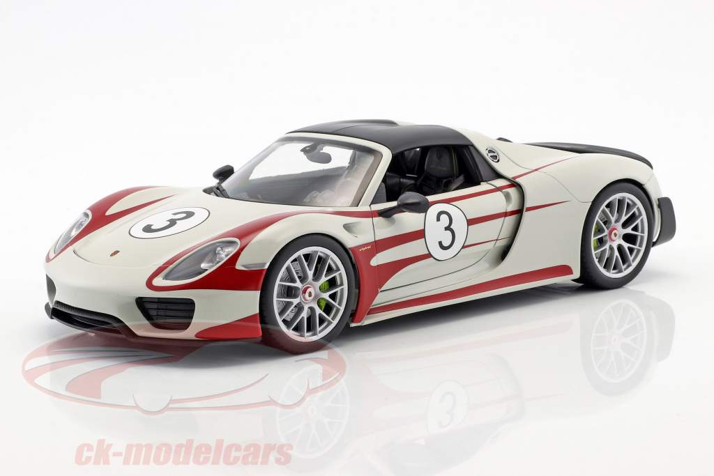 Porsche 918 Spyder #3 Salzburg Design bianco / rosso 1:18 Welly