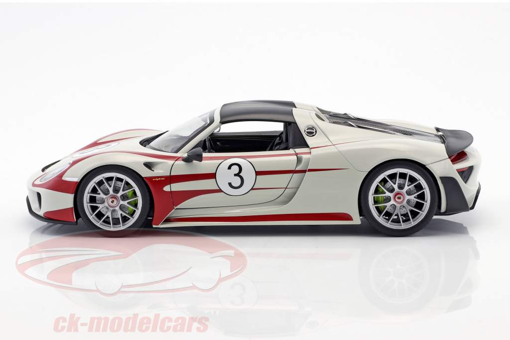 Porsche 918 Spyder #3 Salzburg Design bianco / rosso 1:18 Welly