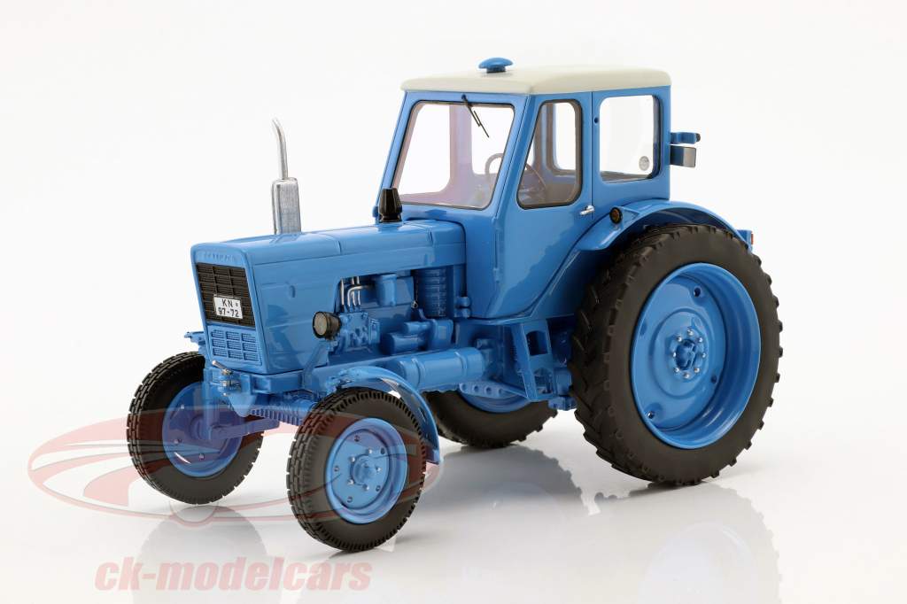 Belarus MTS-50 трактор синий 1:32 Schuco