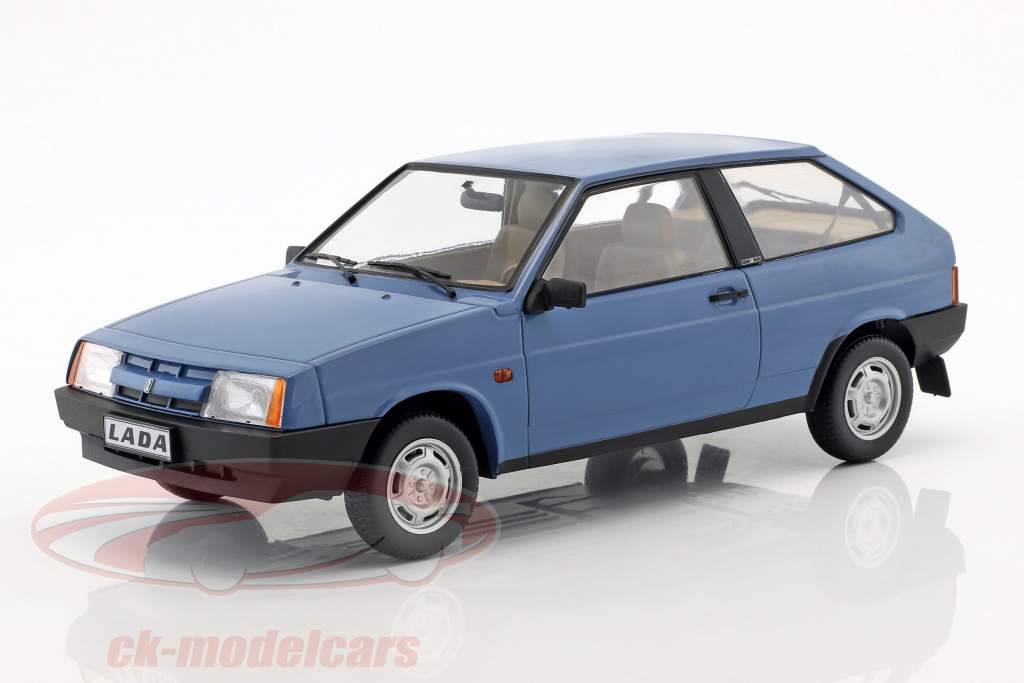 Lada Samara année de construction 1984 bleu 1:18 KK-Scale