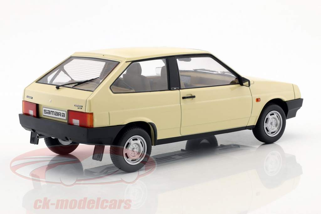 Lada Samara año de construcción 1984 beige 1:18 KK-Scale