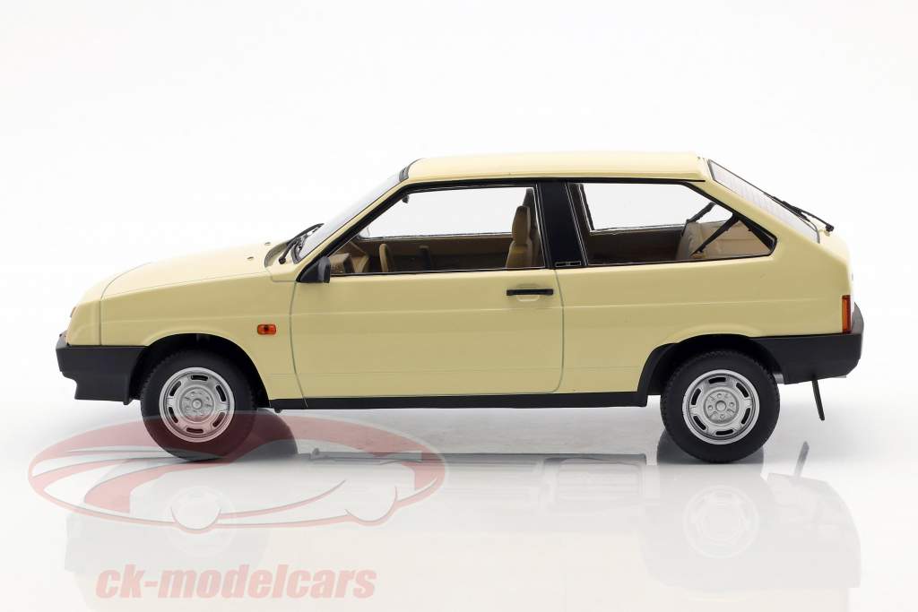 Lada Samara année de construction 1984 beige 1:18 KK-Scale