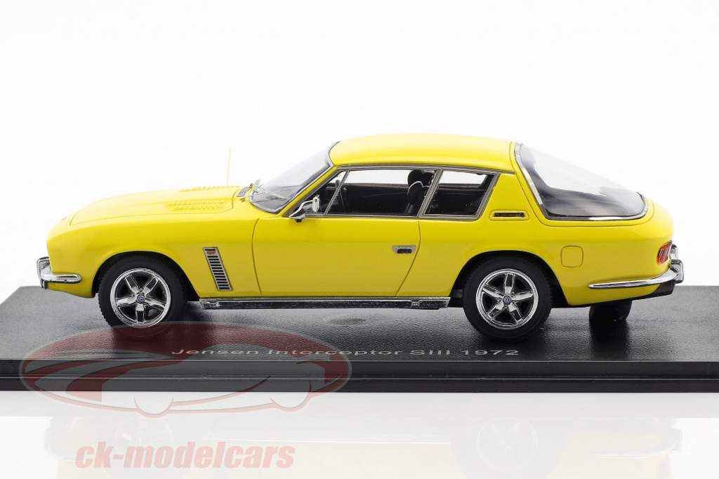 Jensen Interceptor SIII Bouwjaar 1972 geel 1:43 Neo