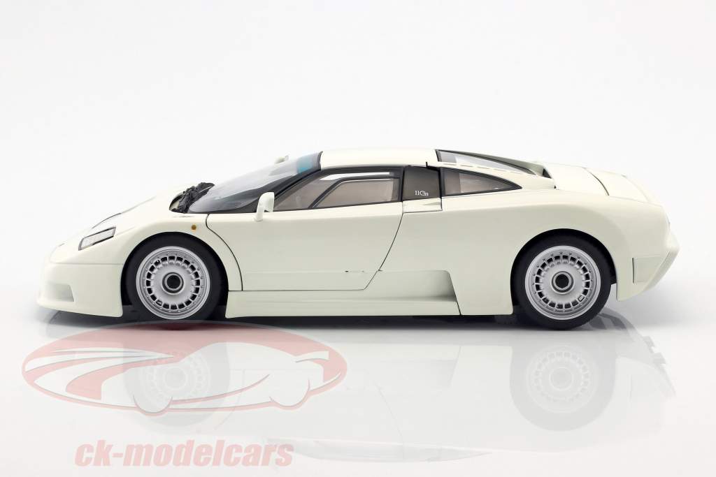Bugatti EB110 GT Ano 1991 branco 1:18 AUTOart