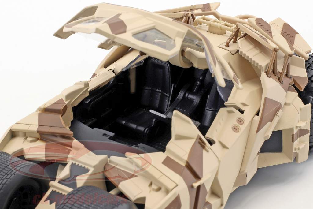 Batmobile from the Movie The Dark Knight 2008 with Batman figure 1:24 Jada Toys