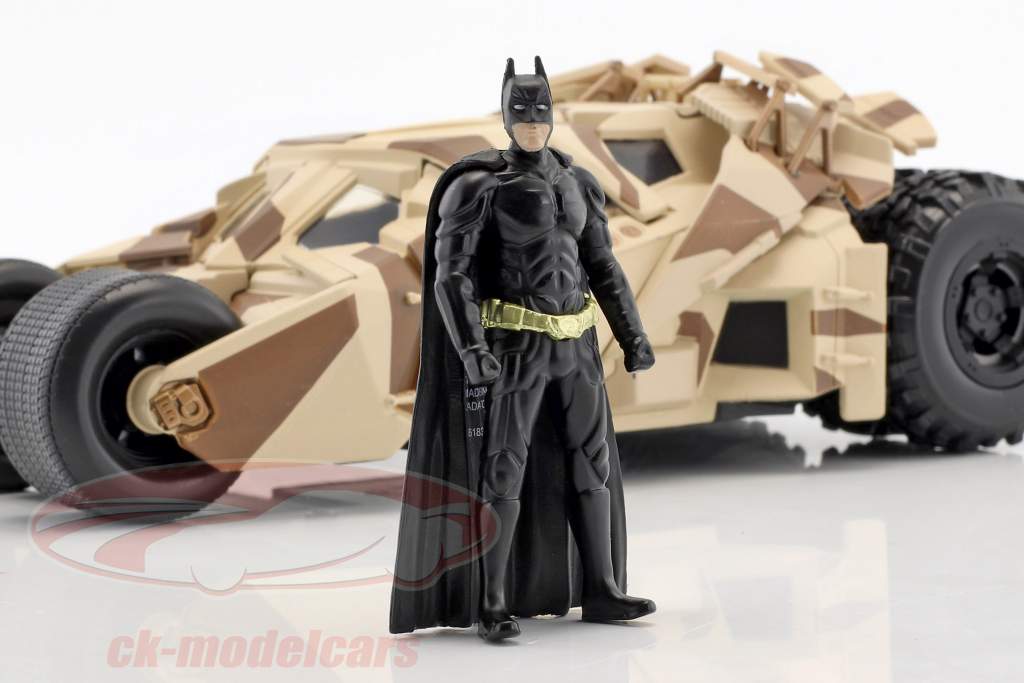 Batmobile de o filme The Dark Knight 2008 com Batman figura 1:24 Jada Toys