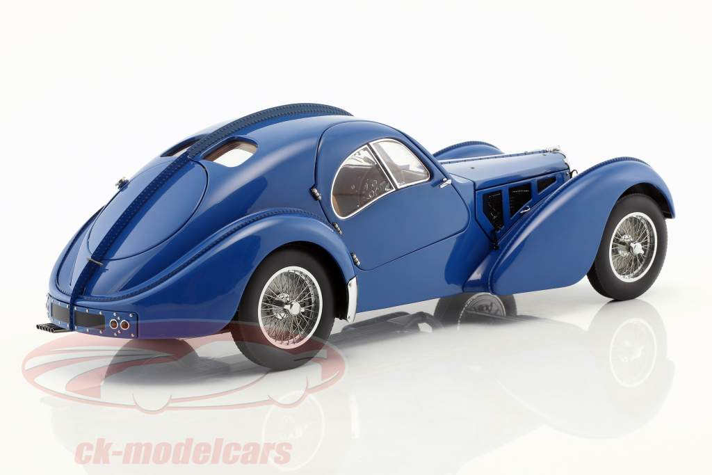 Bugatti 57S Atlantic Baujahr 1938 blau 1:18 AUTOart