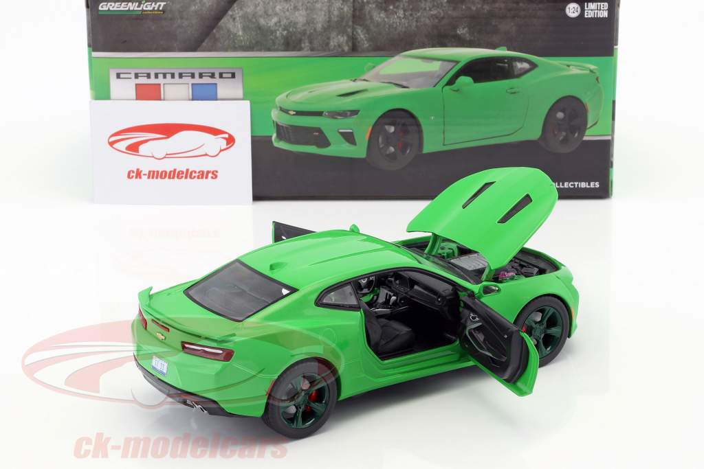 Chevrolet Camaro SS ano de construção 2017 criptônio verde / verde 1:24 Greenlight