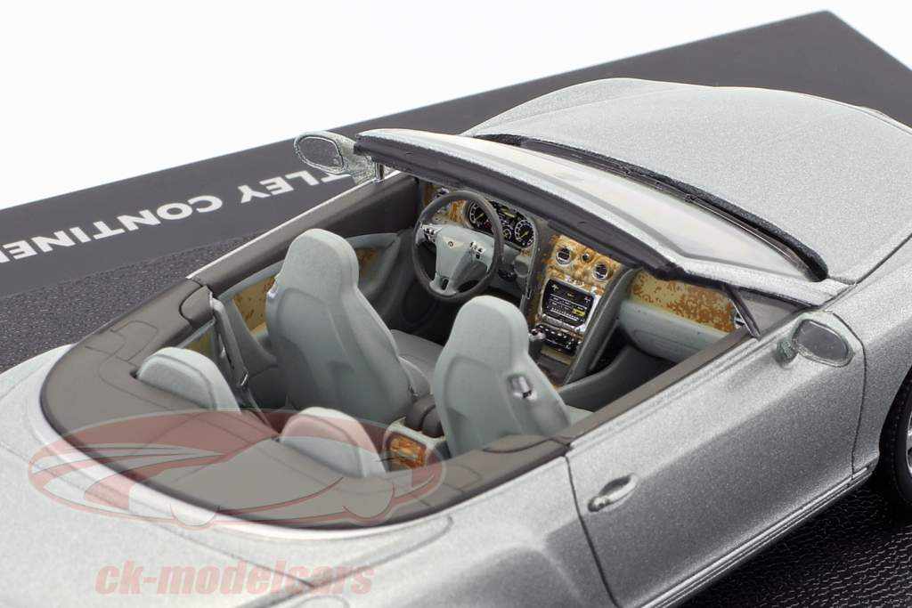 Bentley Continenal GTC Next Generation light green metallic 1:43 Minichamps