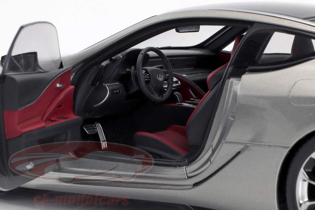 Lexus LC 500 titanium grijs metalen 1:18 AUTOart