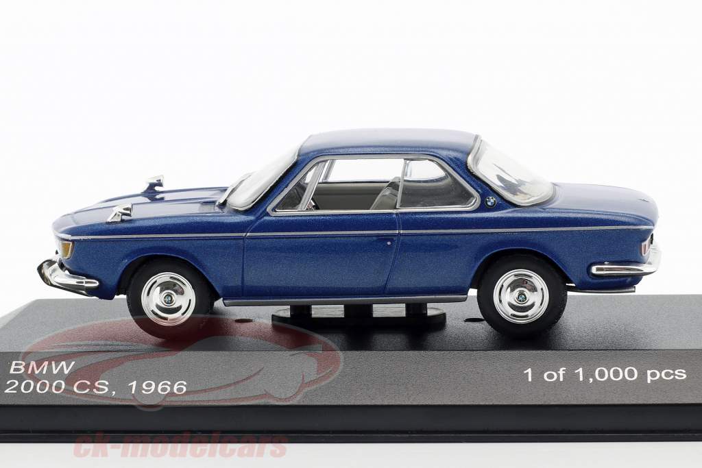 BMW 2000 CS Bouwjaar 1966 blue metallic 1:43 WhiteBox