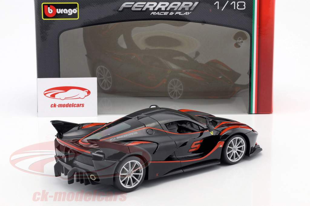 Ferrari FXX-K #5 preto / vermelho 1:18 Bburago
