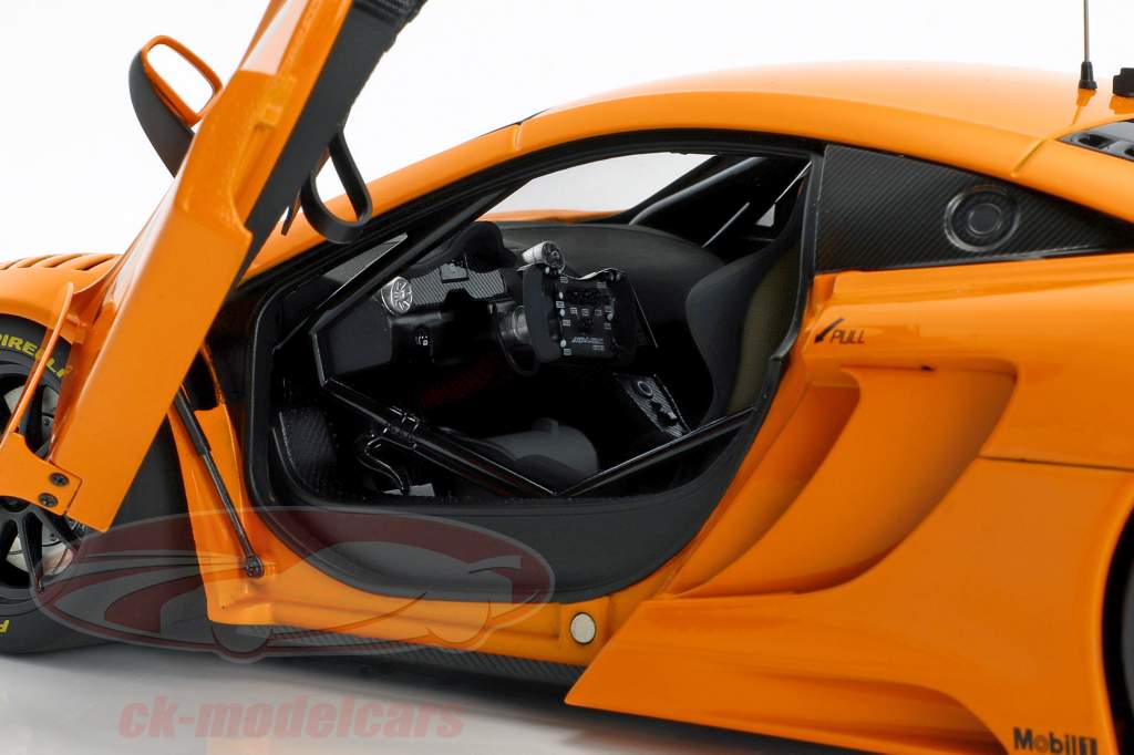 McLaren 12C GT3 Présentation Car 2011 orange 1:18 AUTOart
