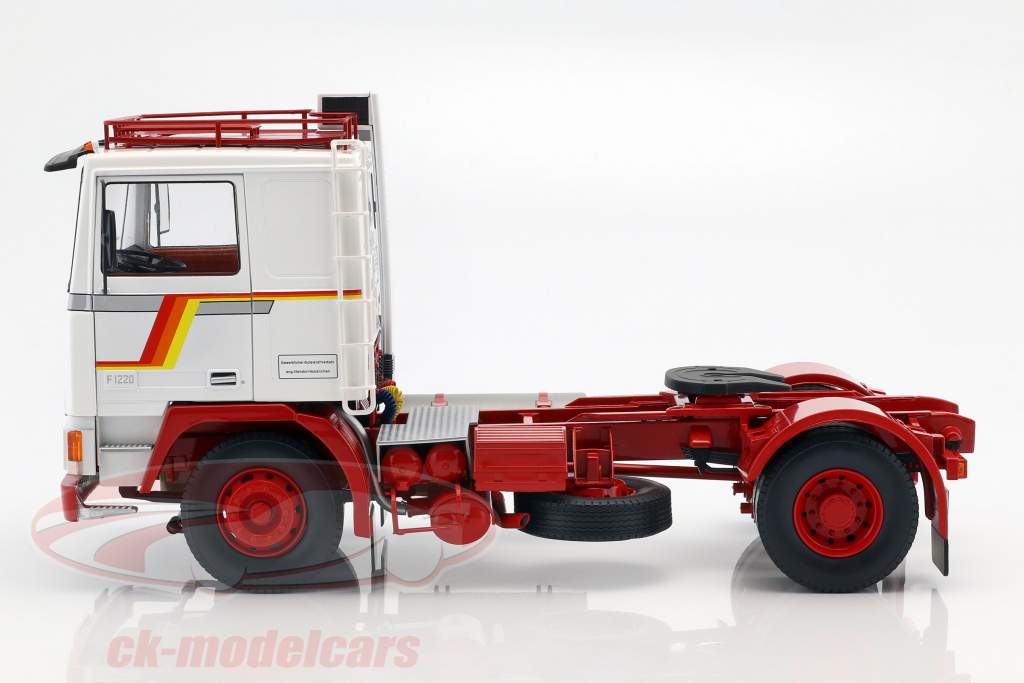 Volvo F12 Traktor Opførselsår 1977 hvid / rød 1:18 Road Kings
