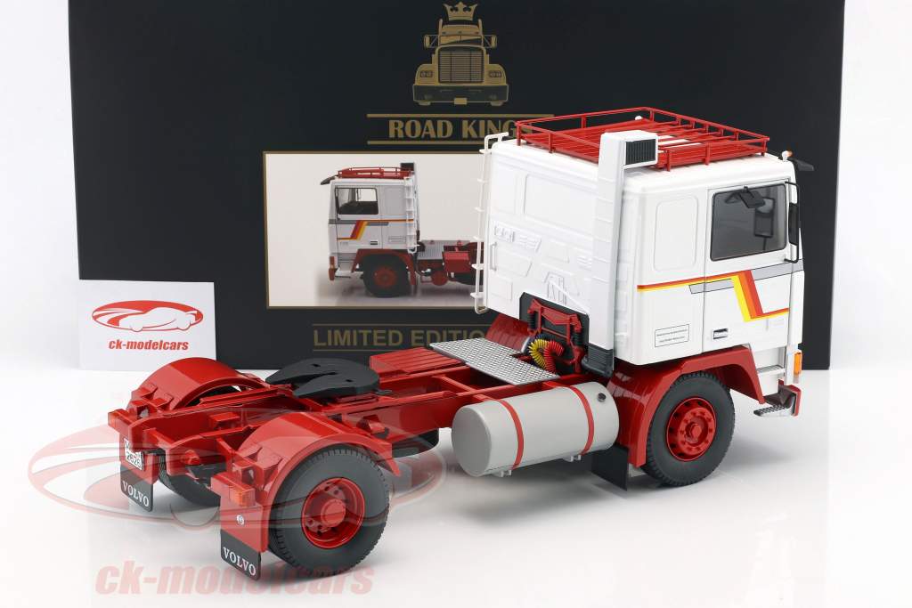 Volvo F12 Traktor Opførselsår 1977 hvid / rød 1:18 Road Kings