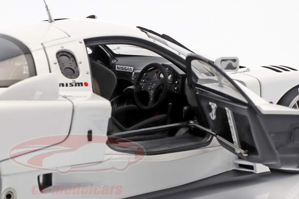 Nissan R390 GT1 LeMans año de construcción 1998 blanco 1:18 AUTOart
