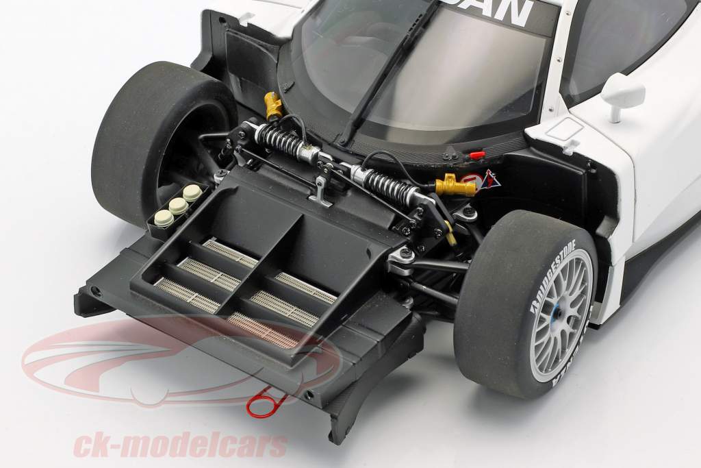 Nissan R390 GT1 LeMans año de construcción 1998 blanco 1:18 AUTOart