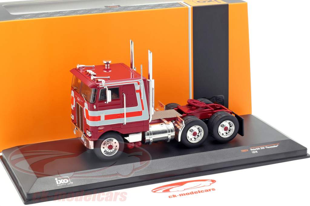 Peterbilt 352 Pacemaker truck year 1979 dark red / grey 1:43 Ixo