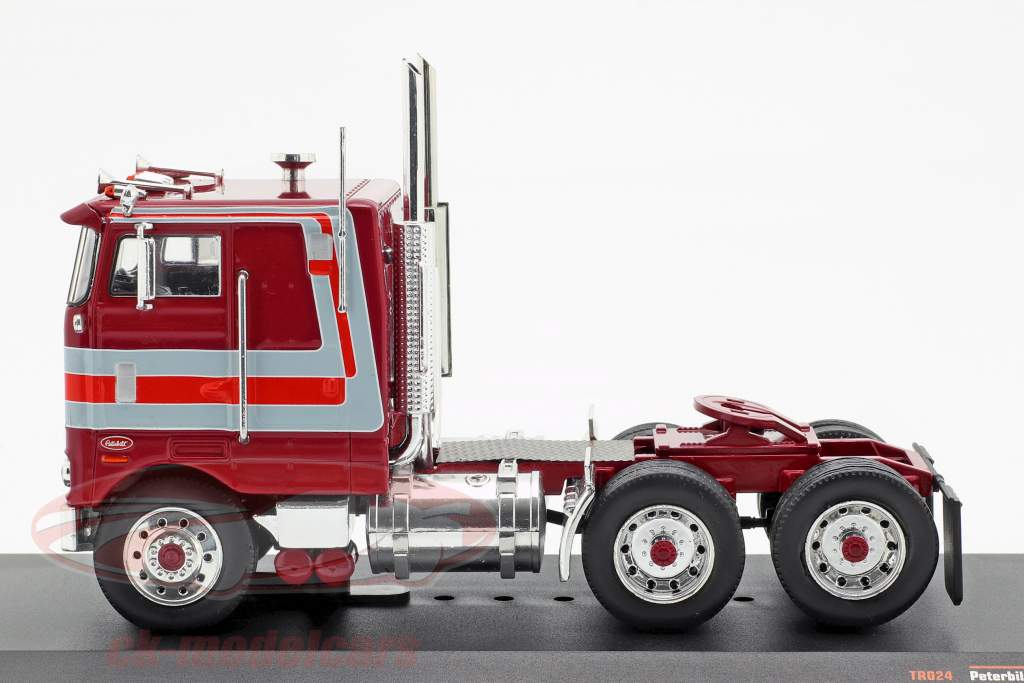 Peterbilt 352 Pacemaker caminhão ano de construção 1979 roxo / cinza 1:43 Ixo