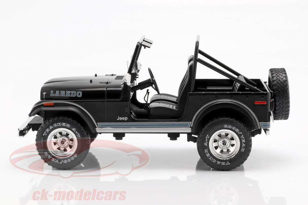 Jeep CJ-7 Laredo Anno di costruzione 1976 nero 1:18 ModelCar Group
