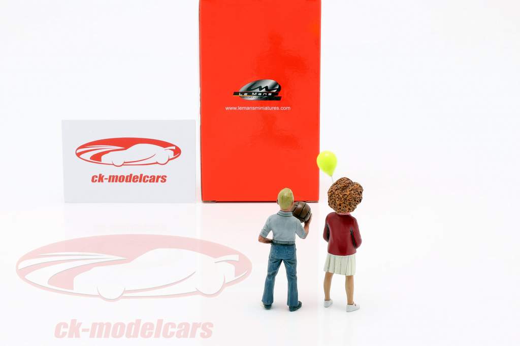 Figuren-Set 2 Kinder mit Ballon und Ball 1:18 LeMansMiniatures