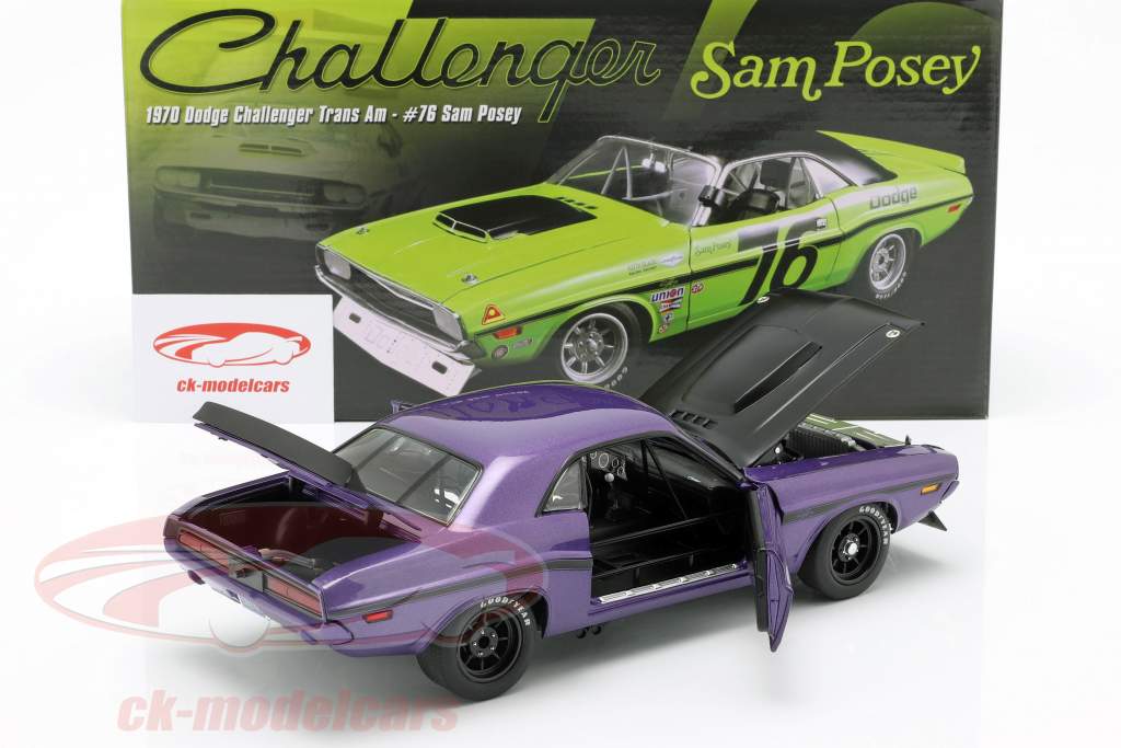 Dodge Challenger año de construcción 1970 violeta 1:18