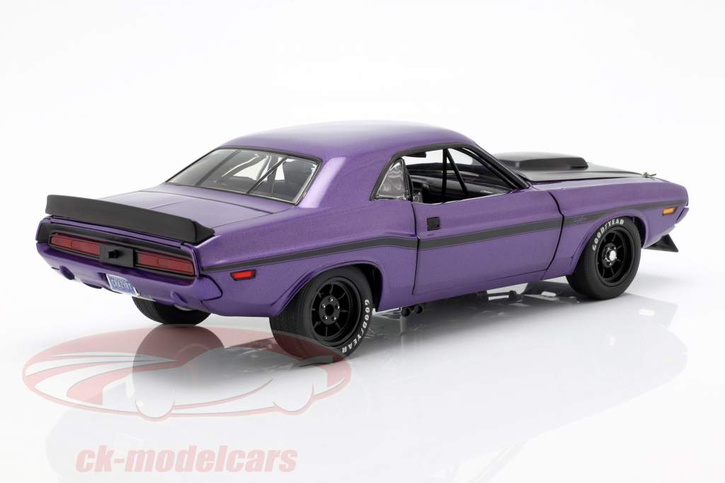 Dodge Challenger année de construction 1970 violet 1:18