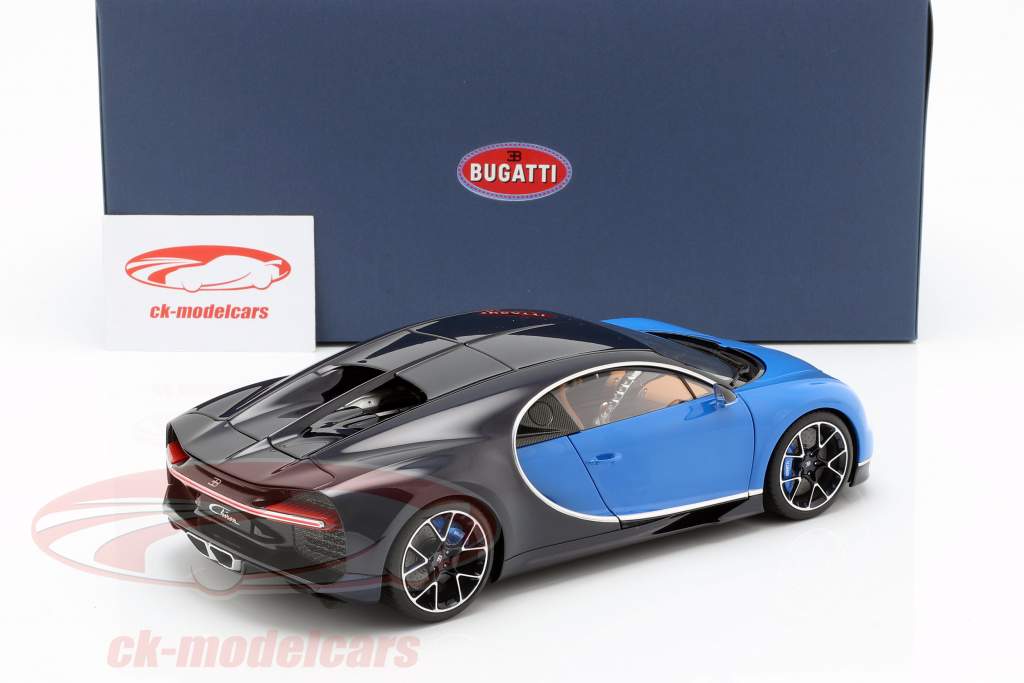 Bugatti Chiron Год постройки 2017 french racing синий / atlantic синий 1:18 AUTOart