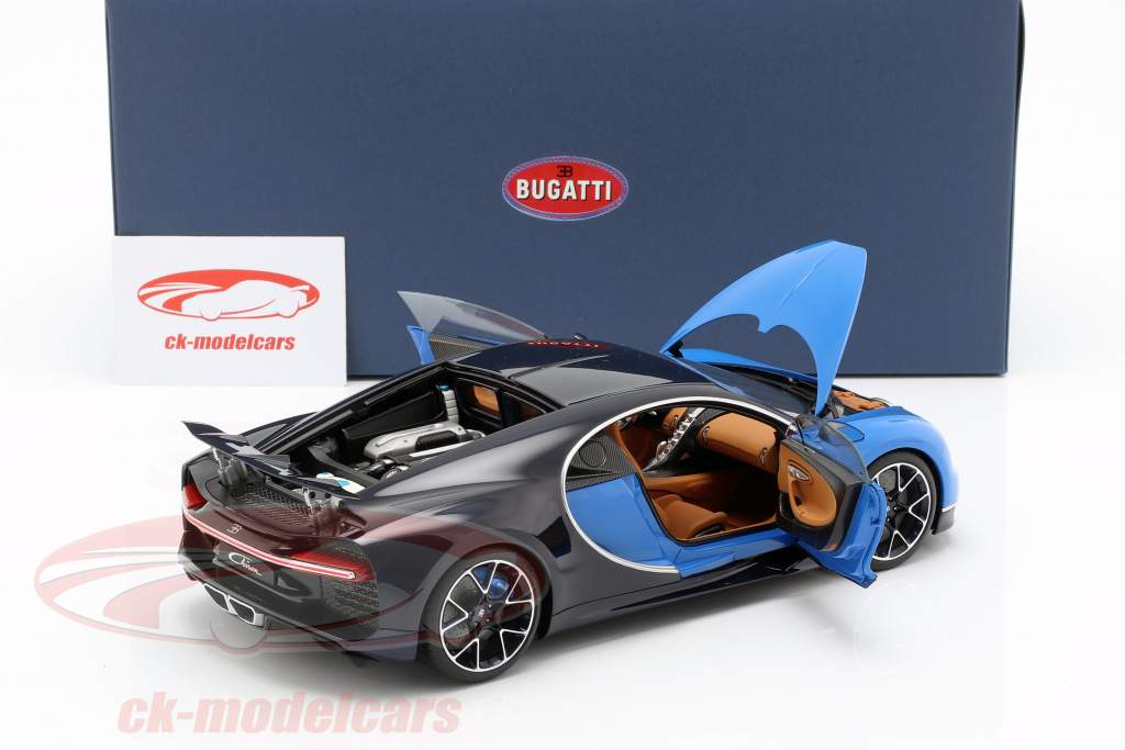 Bugatti Chiron Год постройки 2017 french racing синий / atlantic синий 1:18 AUTOart