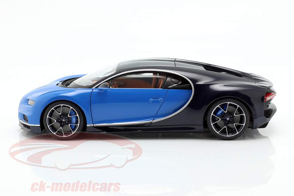 Bugatti Chiron Год постройки 2017 french racing синий / atlantic синий 1:18 AUTOart
