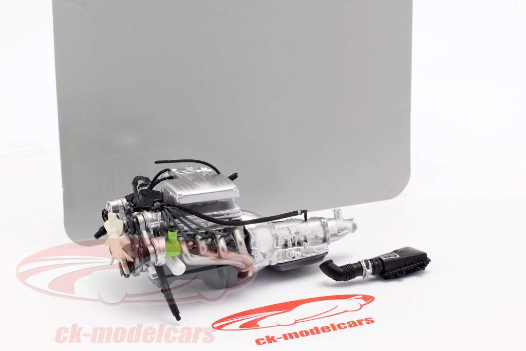 Ford 5.0 エンジン と トランスミッション (GMP 18822) 1:18 GMP