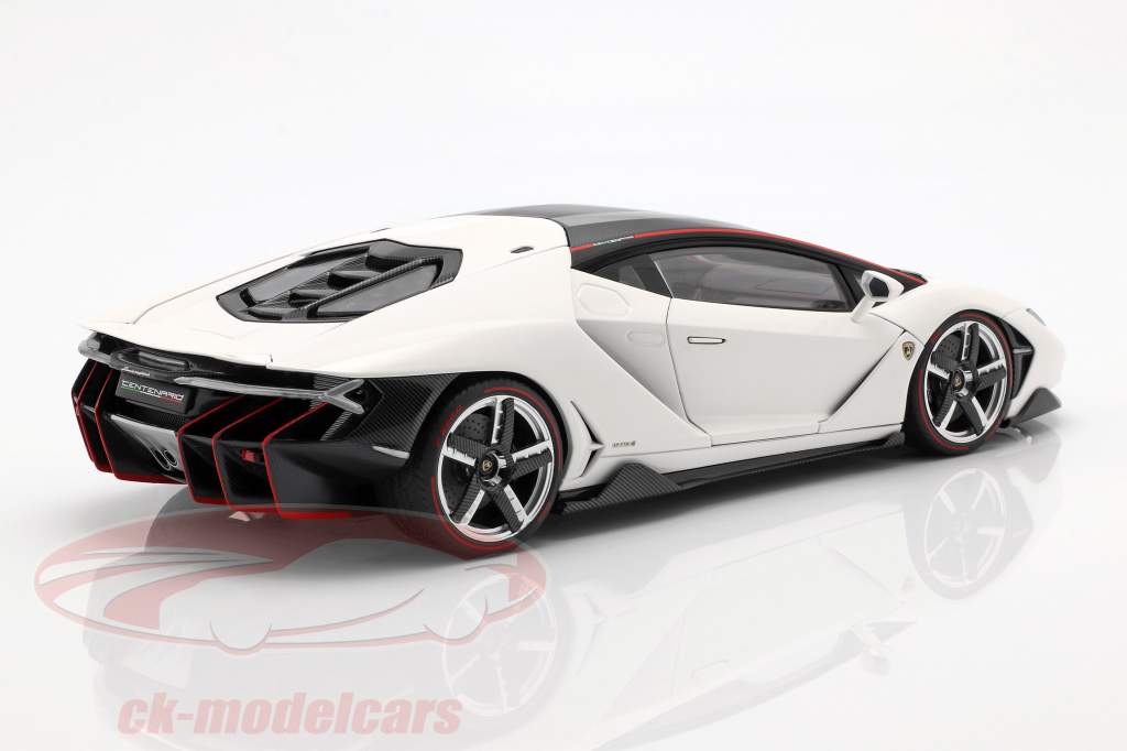 Lamborghini Centenario LP770-4 建造年份 2017 solid 白 1:18 AUTOart