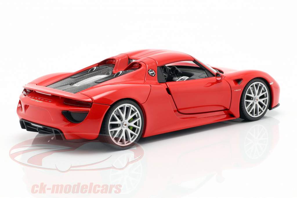 Porsche 918 Spyder year 2013-2015 guards red 1:24 Welly
