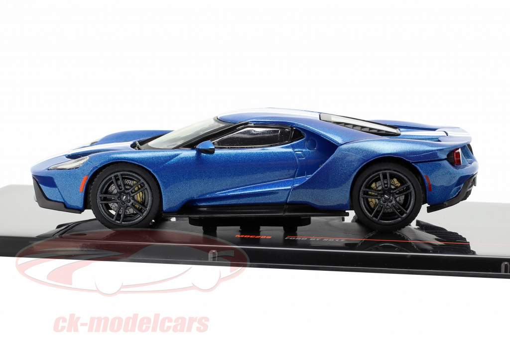 Ford GT Opførselsår 2017 blå / hvid 1:43 Ixo
