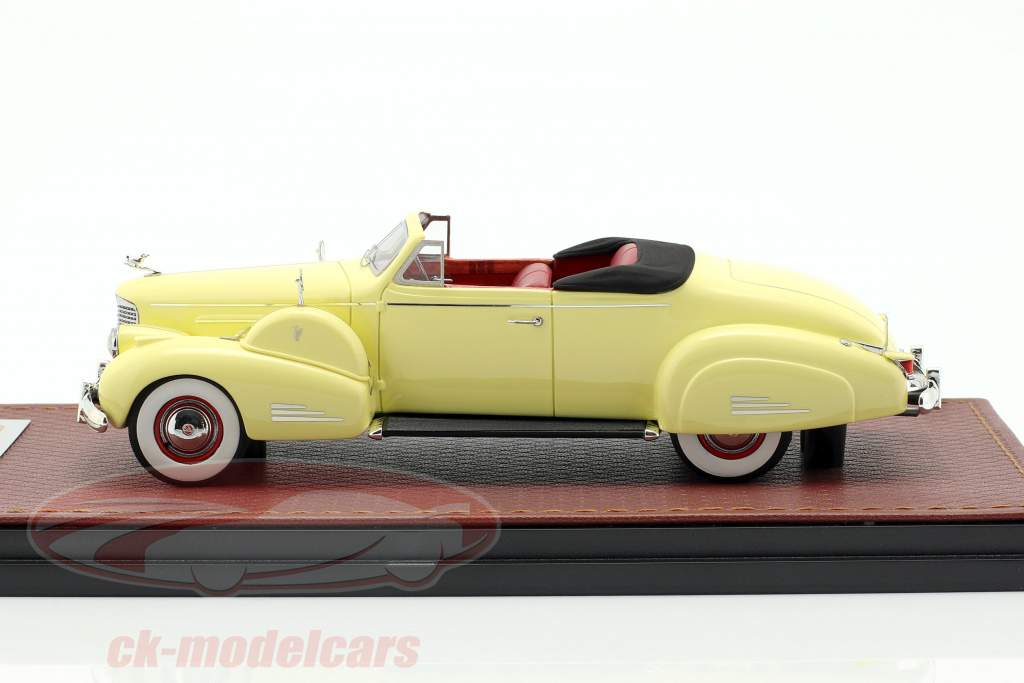 Cadillac V16 可兑换 轿跑车 Open Top 建造年份 1938 奶油 黄 1:43 GLM